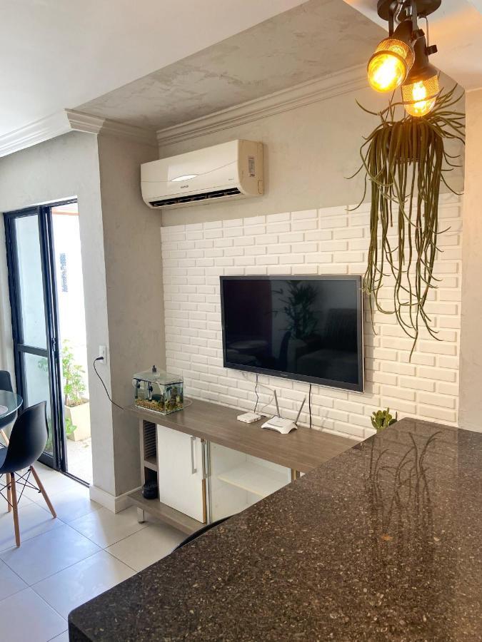 O Melhor Do Centro! Apto 01 Dormitorio Com Garagem E Ar Condicionado Balneário Camboriú Kültér fotó